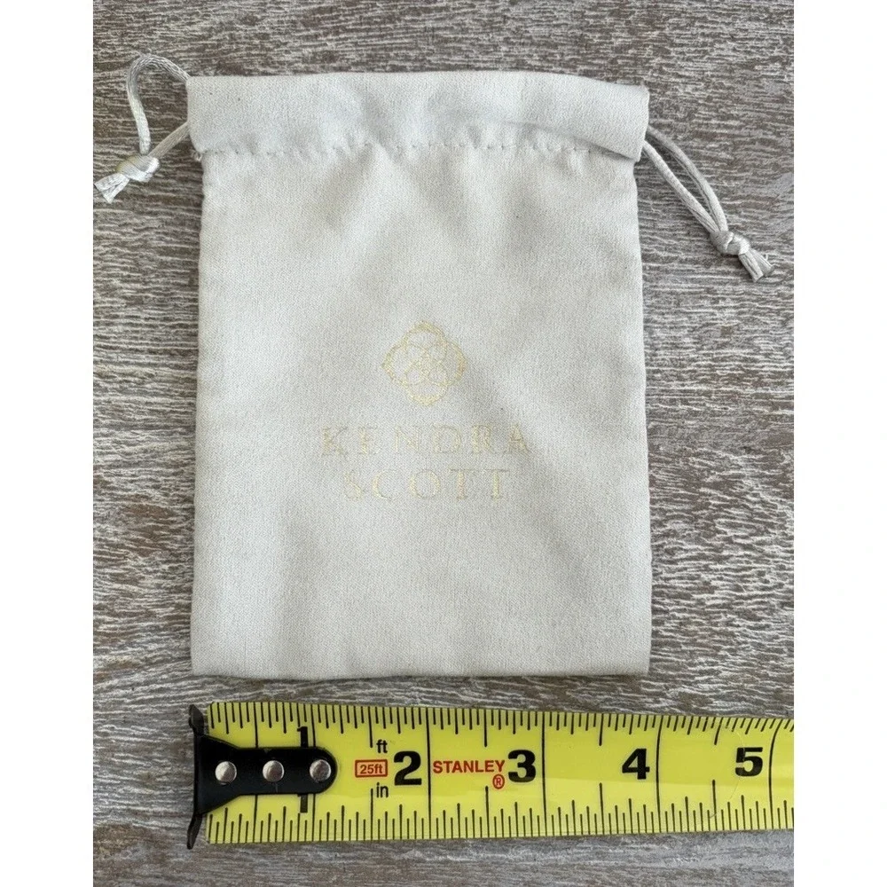 Kendra Scott Gift Set Yellow Shopping Bag & Gray Jewelry Pouch